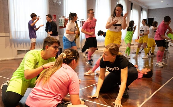 Improvisación teatral con GAMBETA en el Teatro Santander