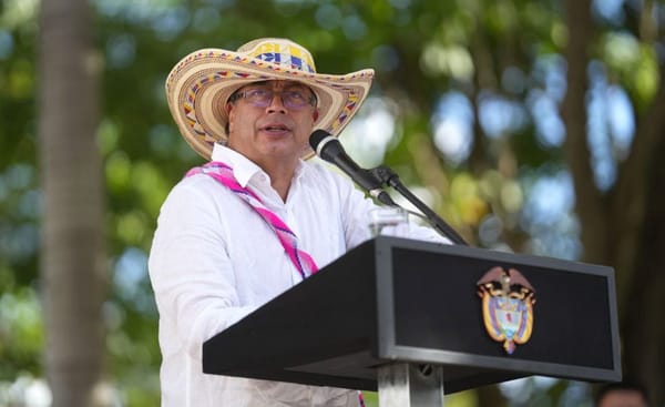 Presidente PETRO sigue violando la Constitución