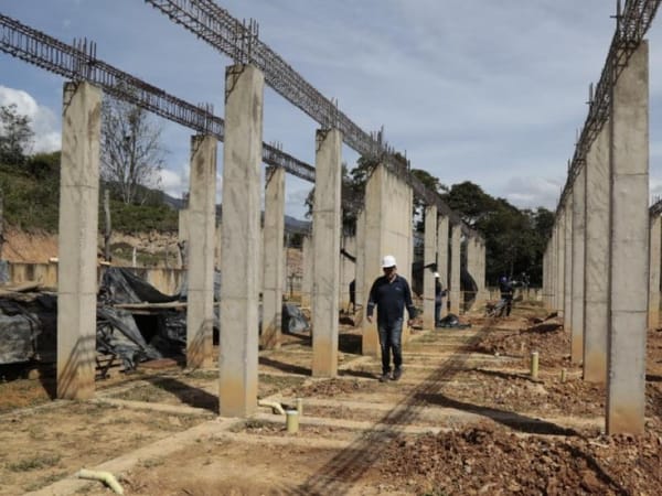 Judicializadas 5 personas por irregularidades en construcción de hospital
