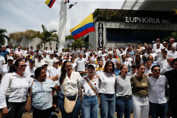 "Marcho por la Libertad": Colombia se moviliza en respaldo a Álvaro Uribe