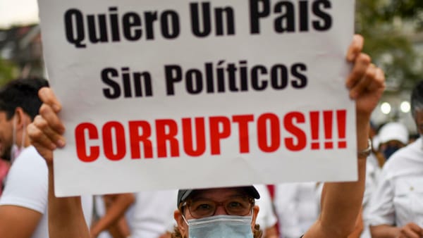 Contraloría General detectó a corruptos sancionados contratando con el Estado de nuevo