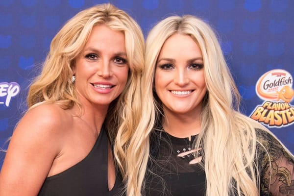 Jamie Lynn Spears revela que padece acné adulto y reflexiona sobre su carrera y su familia
