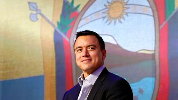 ECUADOR rechaza alianza  de Colombia con Venezuela