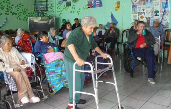 S.OS. en los Centros de Bienestar del Adulto Mayor por retraso en pagos