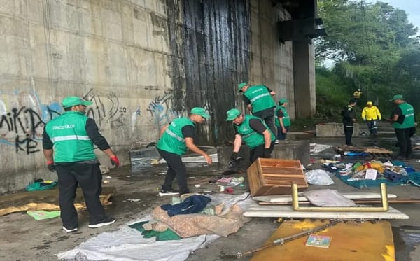Desalojados cambuches de debajo del Puente de la Novena en Bucaramanga