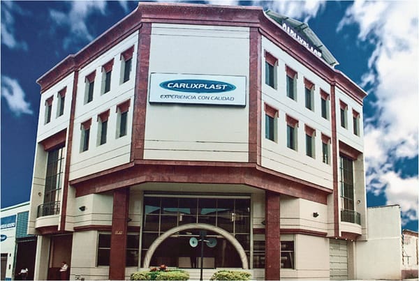 Carlixplast es la primera empresa santandereana certificada por la ANLA para fabricar bolsas 100% recicladas