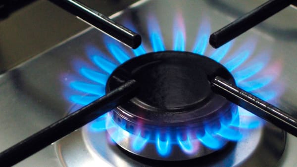 Gobierno iniciará controles para evitar el monopolio en la importación de gas