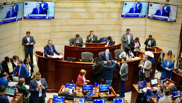 Son más las críticas que los apoyos: peligra la nueva tributaria en el Congreso