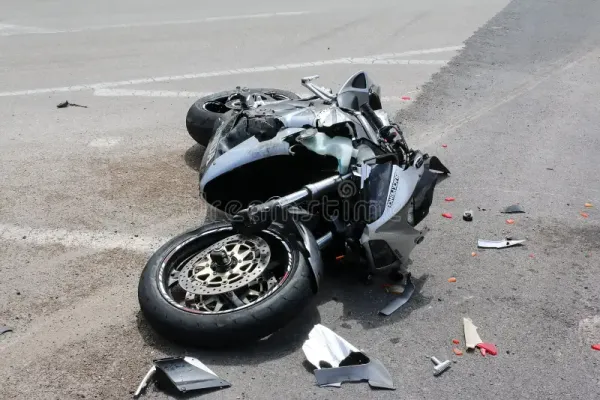 Trágico accidente en Bucaramanga deja un hombre y una menor menor gravemente heridos