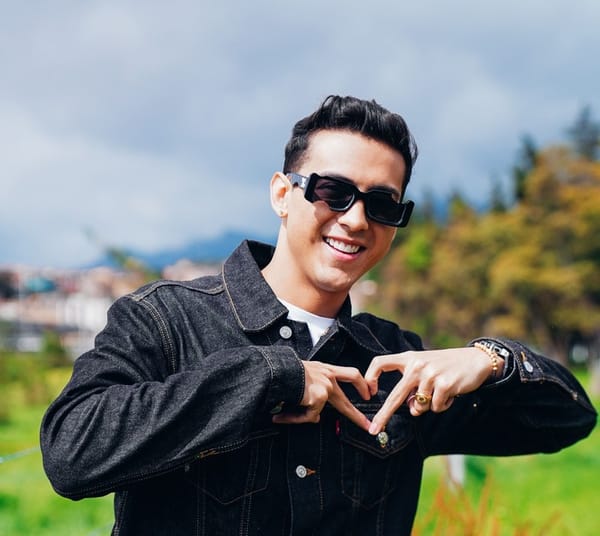 Sebastián del Castillo sigue enamorando los corazones
