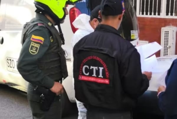 Cabeza humana arrojada en un termo envuelto en una  bolsa negra