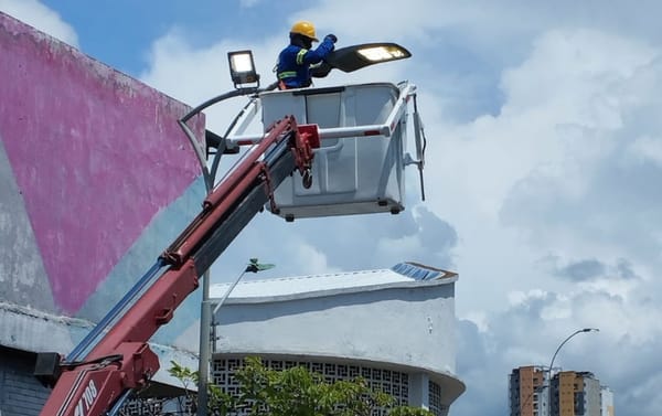 Reposición de luminarias para reforzar seguridad en la ciudad
