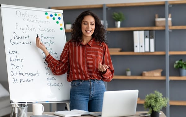 Gobernación y SANTOTO aliadas en programa empresarial de inglés