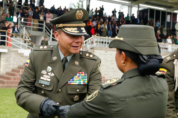 El ‘General de la Paz’ asume como director general de la Policía Nacional de Colombia