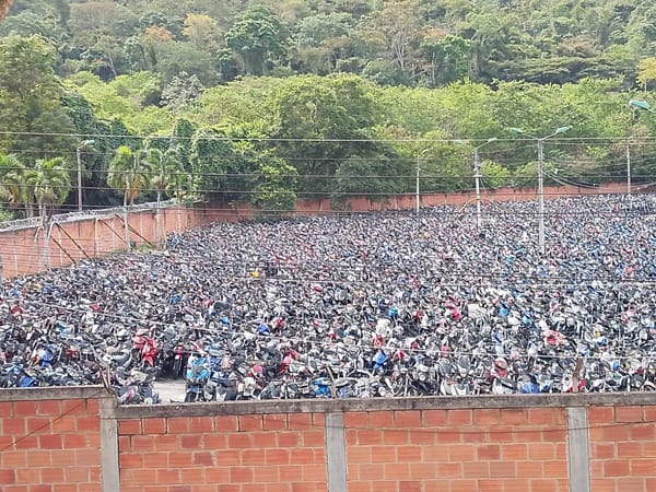 Rematarán 18.000 motos en los patios del Tránsito