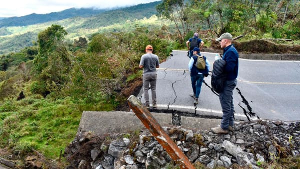 Invías habilita paso en Gualilo y evalúa solución definitiva para la vía Landázuri–Barbosa