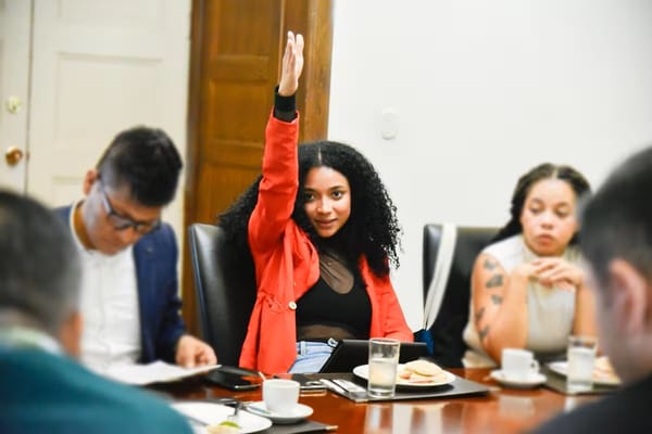 ¿Será que hay más Julianas Guerrero por ahí? Exigen a MinEducación medidas para garantizar la legalidad en títulos de la Fundación San José