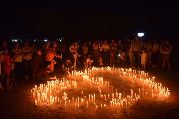 Velatón por la memoria y justicia de Briyi Vanesa Amado Cárdenas, joven asesinada en Santander