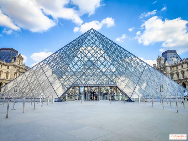 El Louvre amaneció cerrado por huelga y dejó a miles de visitantes en espera