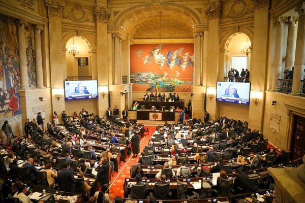 Congreso hunde la tributaria y deja desfinanciado el presupuesto del gobierno Petro para el 2026