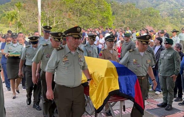 Despedida con de héroe y con  honores para el intendente jefe Fredy Francisco Leal Briceño en Bucaramanga