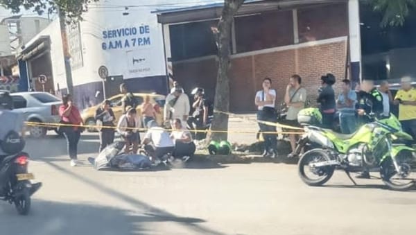 Atención-Un adulto mayor falleció mientras iba en su bicicleta en el centro de Bucaramanga