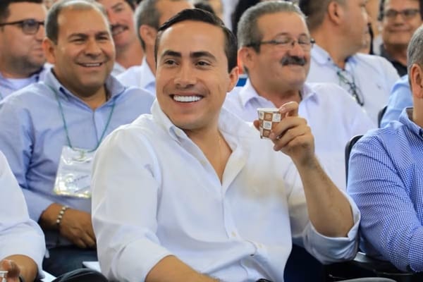 Campo y conectividad, seguridad y vías: la agenda de Richard Aguilar para volver al Senado