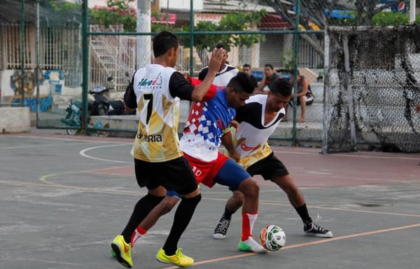 Relámpago mixto de microfútbol en San Vicente de Chucurí