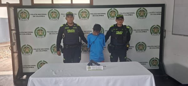 Detenido un hombre con pistola traumática y cartuchos en Girón