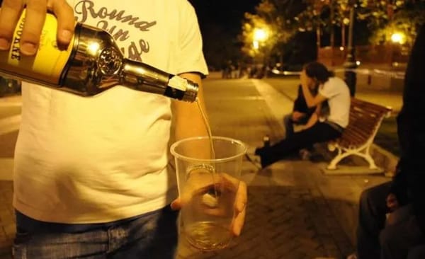Ratifican prohibición de consumo de alcohol en espacios públicos
