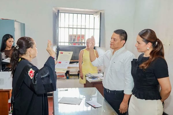 Campo Elías Ramírez asumió como Alcalde de Girón tras posesionarse en una Notaría