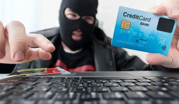 Las reservas turísticas online de última hora multiplican por 7,5 el riesgo de fraude