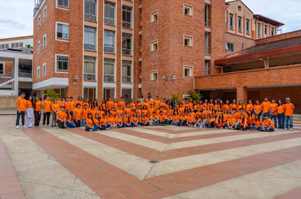 UNAB ratifica compromiso con la educación superior