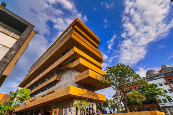Edificio UIS recibe su segundo reconocimiento internacional