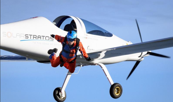 Bicampeón del mundo de vuelo libre murió durante un salto