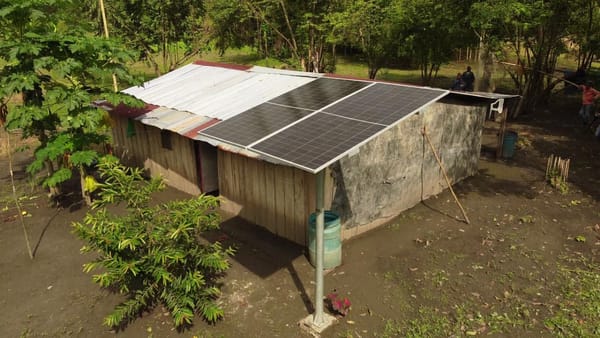 Energía solar para familias rurales en Barranca