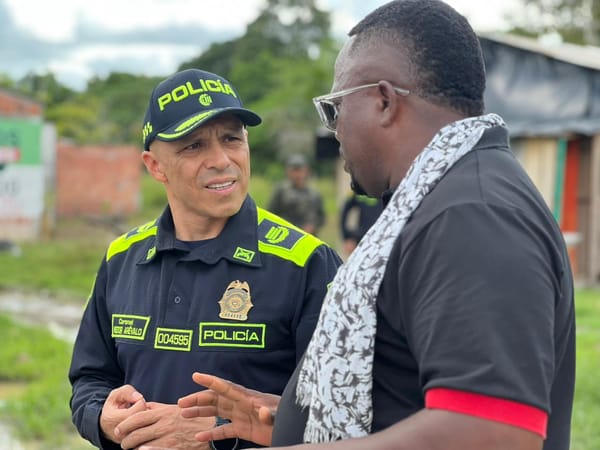 Policía refuerza diálogo con comunidades rurales en Santander
