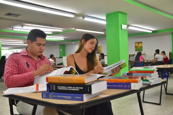 Estudiante UTS Aprovecha las auxiliaturas 2026-1