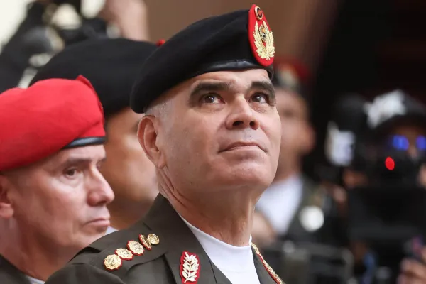 Ministro de Defensa de Venezuela pide libertad para Nicolás MADURO