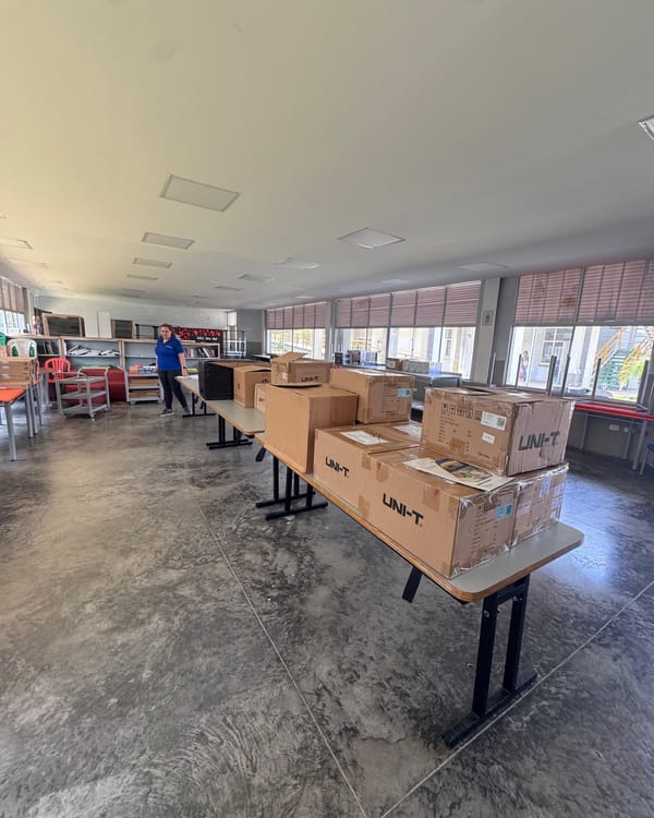 UNIPAZ y Mineducación dotan al nuevo megacolegio de Simití