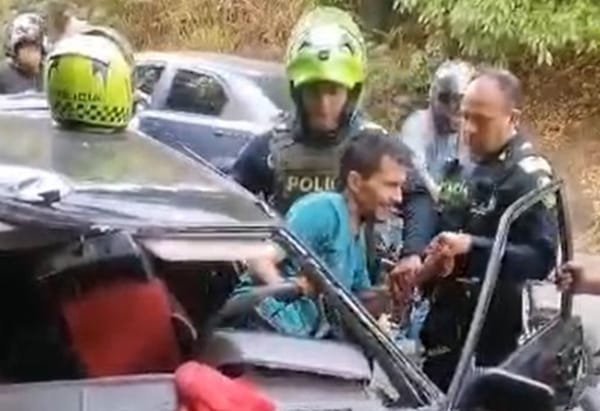Indigente robó un carro y lo estrelló en Bucaramanga