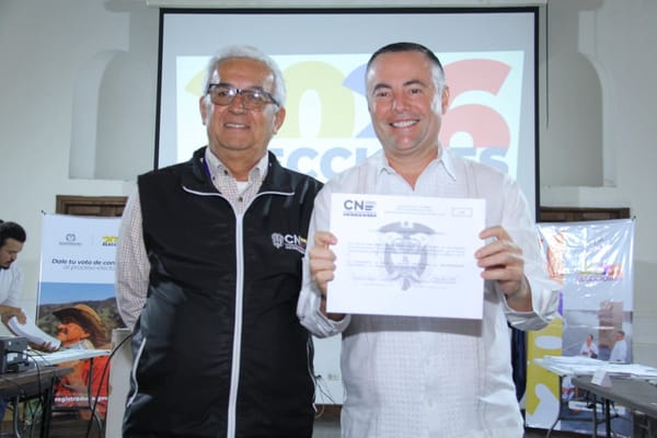 Diego Fran Ariza recibió credencial como Representante a la Camara