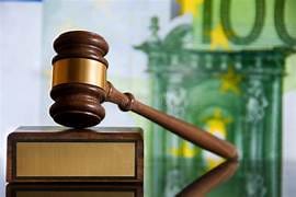 Condenada a 12 años de prisión por donar dinero a Ucrania