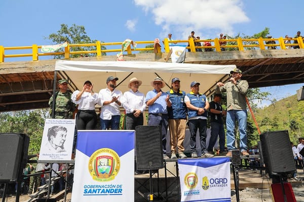 Apertura de Puente Militar Bocas del Opón inaugurado sobre el río Quiratá en Santander