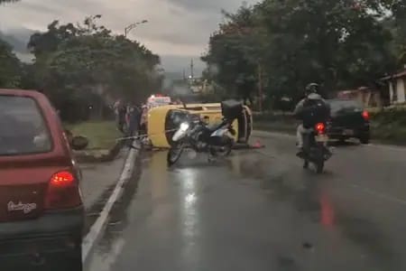 Fuerte accidente en autopista Floridablanca- Piedecuesta genera congestión vehicular