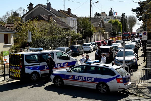 Frustran atentado con explosivos frente a banco estadounidense en París