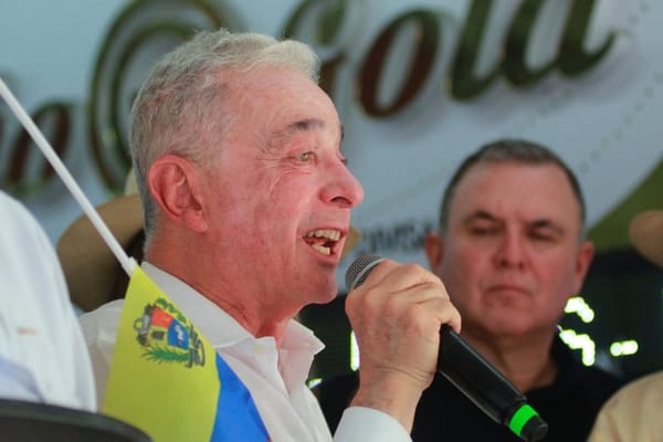 “Solapado, heredero de la violencia”: el duro calificativo de Álvaro Uribe contra Iván Cepeda