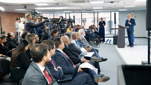 Guerra de números y señalamientos entre EPS y Minsalud por la UPC imagen de la publicación