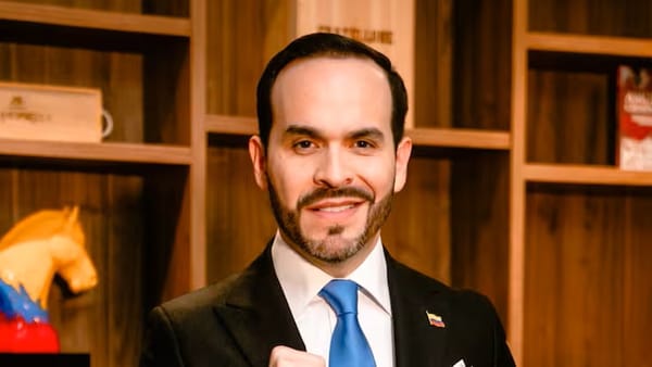 “O yo renuncio a mi candidatura o usted renuncia a la presidencia!”: el reto de De La Espriella a Petro