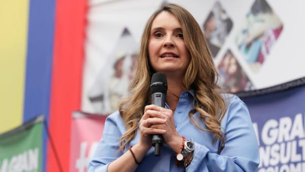 “Yo recibo a los partidos pero no recibo a los corruptos”: ¿Le podemos creer a Paloma Valencia?